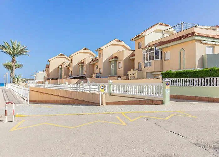 El Paraiso - Planta Baja En Urbanizacion Ipanema Iii Kilometro2 - Mediterraneo 아파트 *