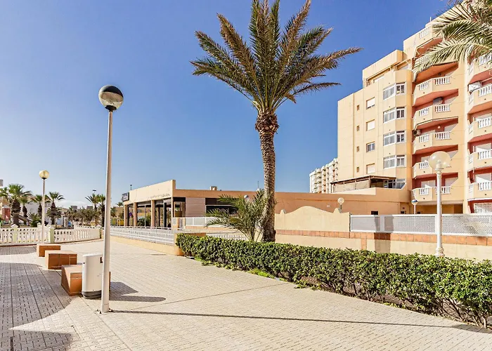 El Paraiso - Planta Baja En Urbanizacion Ipanema Iii Kilometro2 - Mediterraneo 아파트 *